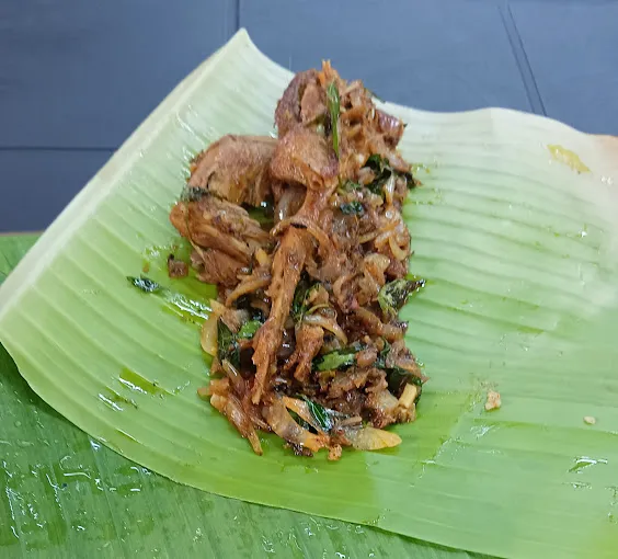 Image of: Koorai Kadai Maideen Hotel in Madurai