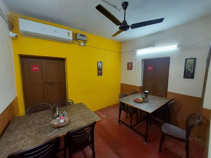 Image of: Kumaran Mess in Palanganatham