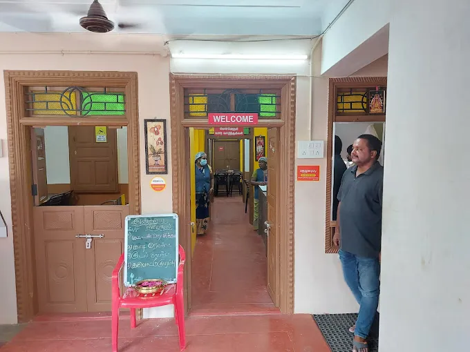 Image of: Kumaran Mess in Palanganatham 3