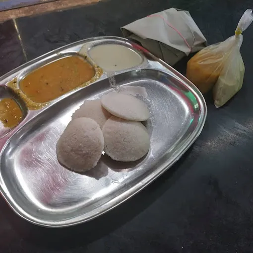 Image of: Madurai Kayalvizhi Veetu Sappadu in Anna Nagar 3