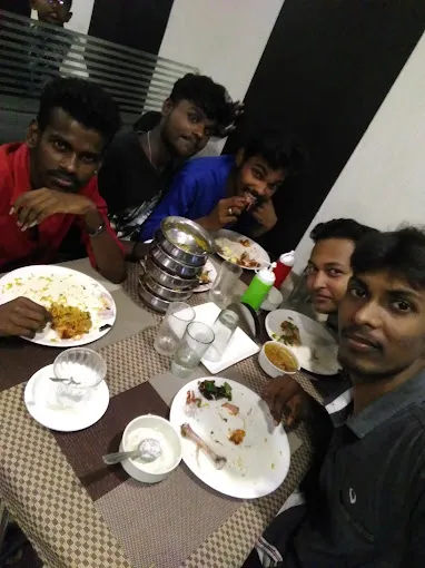 Image of: Madurai Sri Vairavan Mess in Kalavasal