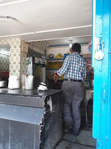 Image of: Meenakshi Bhavan Pure Vegetarian Restaurant in Madurai 4