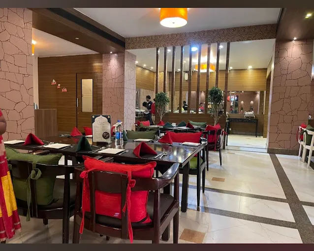 Image of: Melting Pot Restaurant in Mattuthavani 3