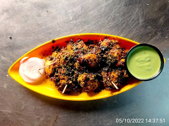 Image of: Moto Space Restaurant in Thiruparankundram 4