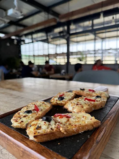Image of: Mug And Beans Cafe in Pasumalai