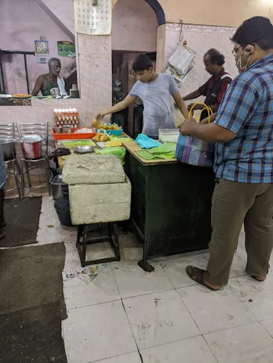 Image of: Murugan Tiffen Centre in Villapuram