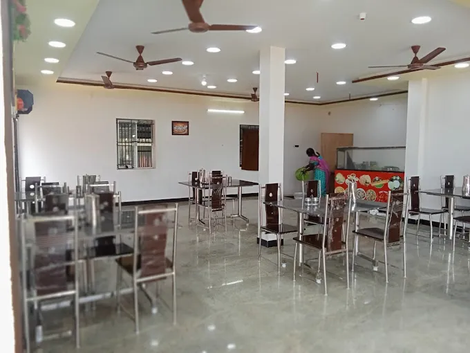 Image of: Naveen Hotel in S S Colony