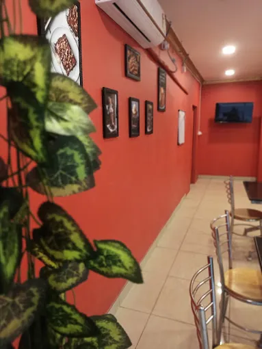 Image of: Pizza Tower in Iyer Bungalow