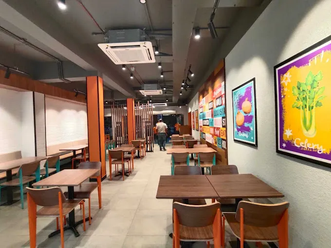 Image of: Popeyes Famous Louisiana Chicken in Kk Nagar