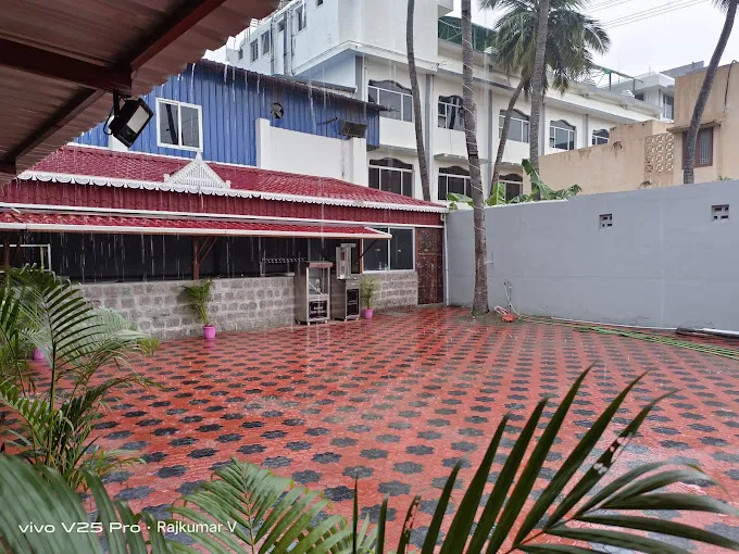 Image of: Pranav Vegetarian Restaurant in Iyer Bungalow
