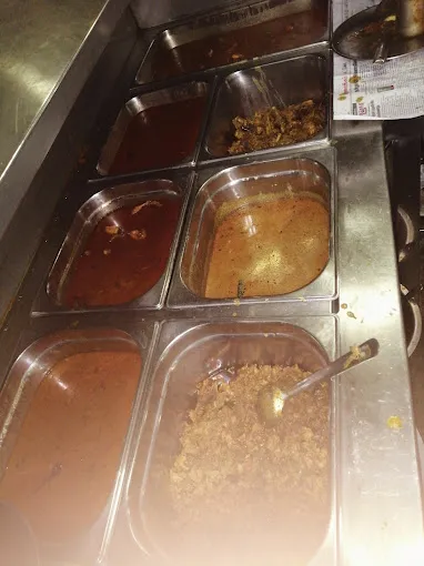 Image of: Shanmuga Chettinadu Mess in Anna Nagar 7