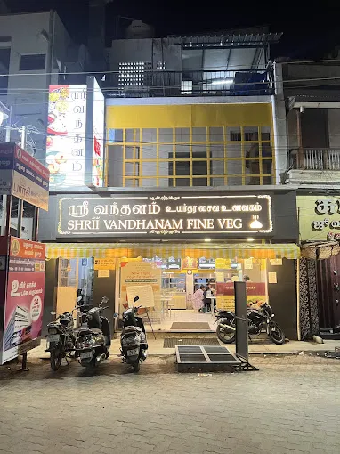 Image of: Shrii Vandhanam Fine Veg Restaurant in Mahal