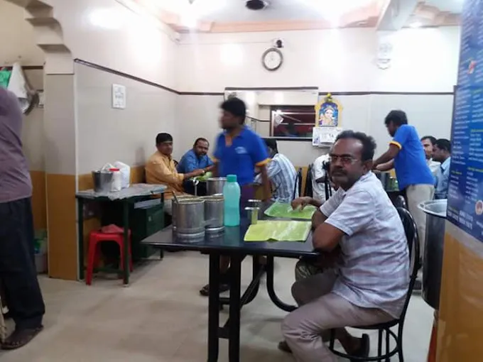 Image of: Sri Abirami Tiffin Centre in Madurai 5