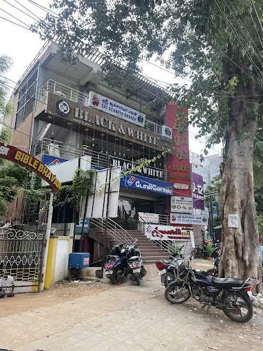 Image of: Sri Acharya Bhavan Hyper Veg Restaurant in Ponmeni 3
