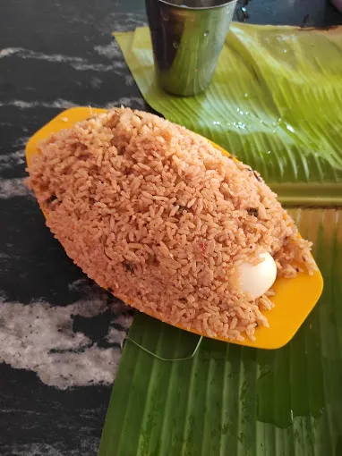 Image of: Sri Madurai Arasi Madurai Bun Parotta in Madurai 4