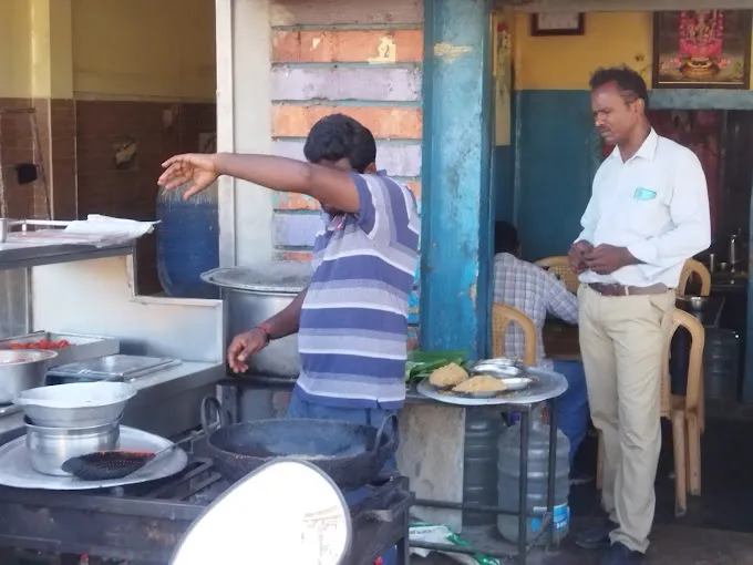Image of: Sri Vijaya Mess in Arappalayam 3