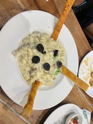 Image of: Steem Engine Restaurant in Madurai 3