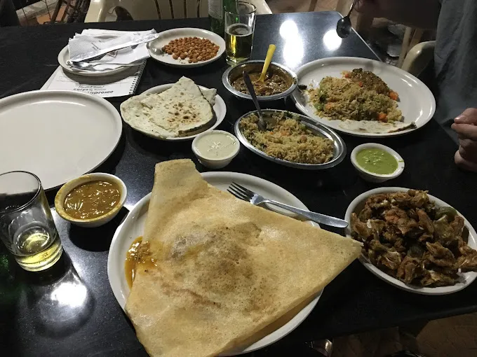 Image of: Surya Roof Top Veg Restaurant in Madurai 7