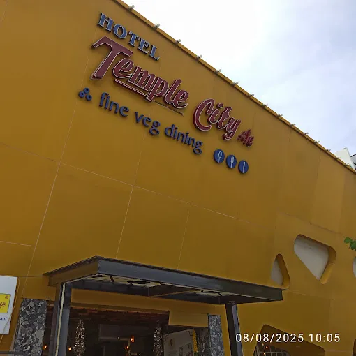 Image of: Temple City Pure Vegetarian Restaurant in Madurai 6