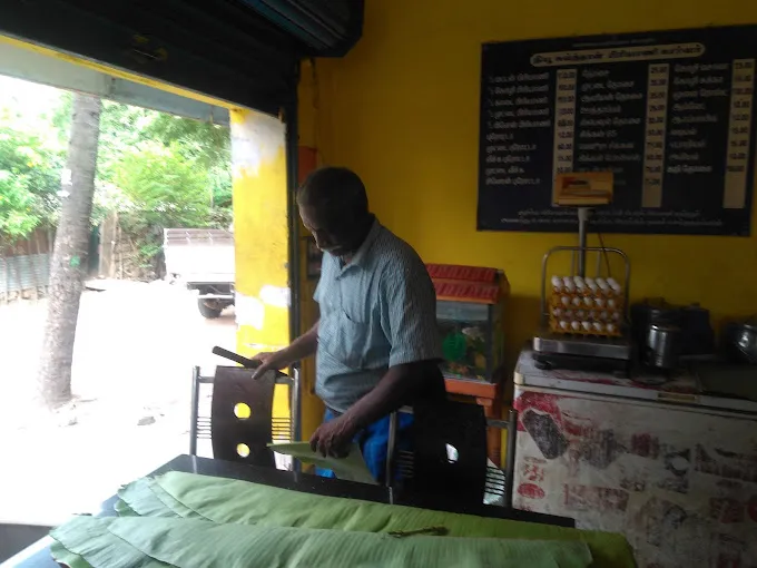 Image of: Yanaikkal Sultan Biriyani in Iyer Bungalow 3