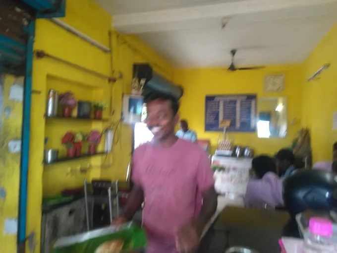 Image of: Yanaikkal Sultan Biriyani in Iyer Bungalow