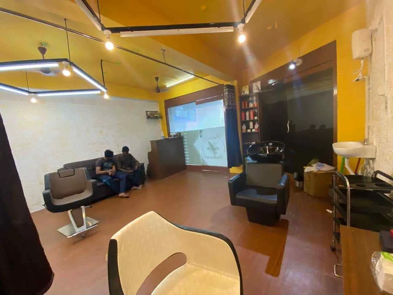 Image of: Aathis Mens Beauty Parlor in Madurai
