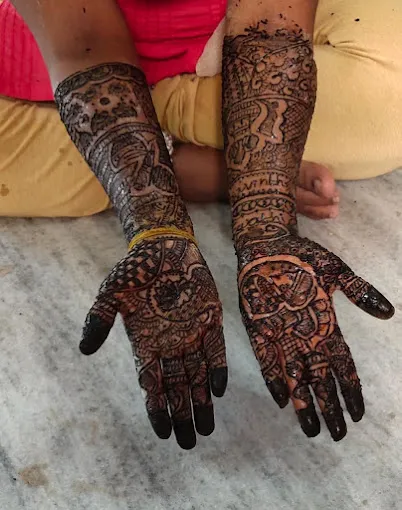 Image of: Ayush Beauty Parlour And Training Institute in Mahal 3