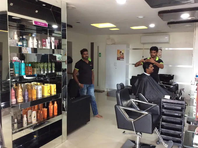 Image of: B16 Matrix Signature Salon in Madurai