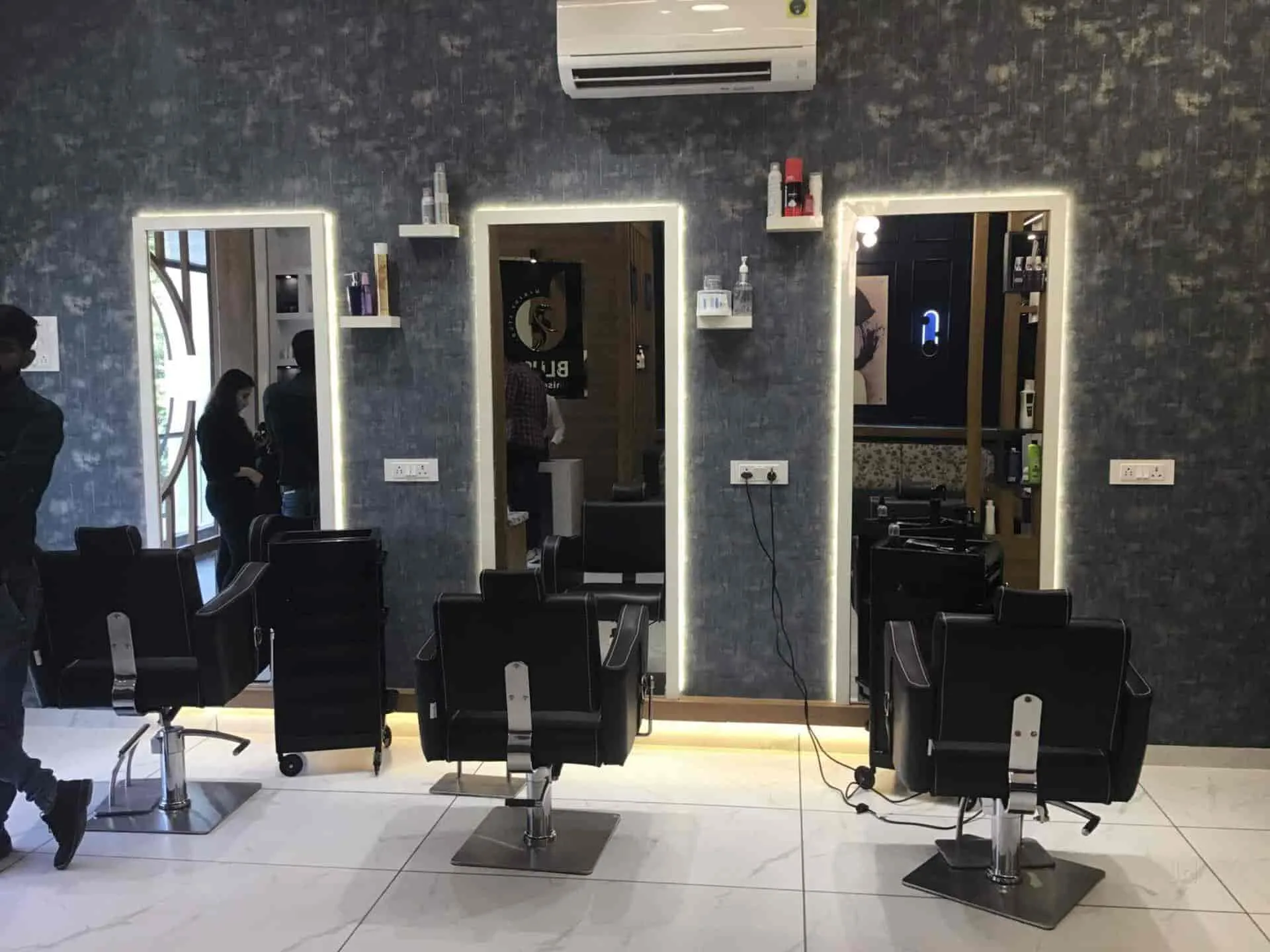 Image of: Blush Unisex Salon And Spa in Kalavasal
