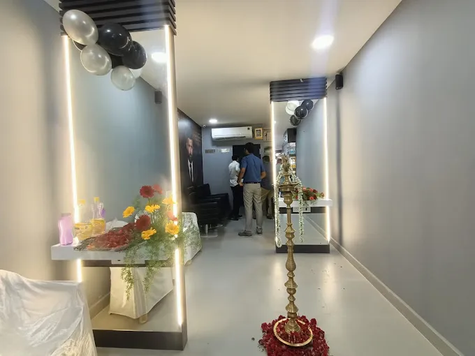 Image of: Cheap And Best Mens Salon in Iyer Bungalow 3