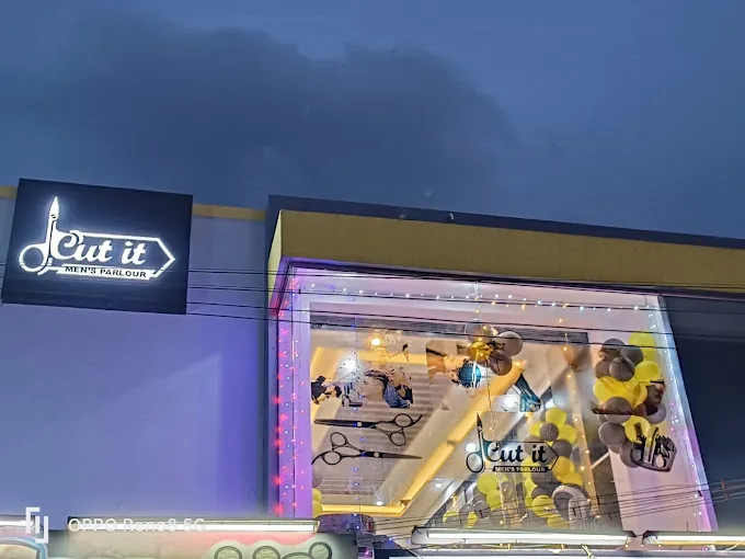 Image of: Cut It Salon Parlour in Koodal Nagar 2