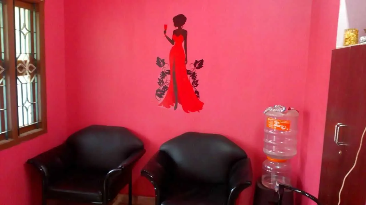 Image of: Fly 5 Beauty Services in Anna Nagar