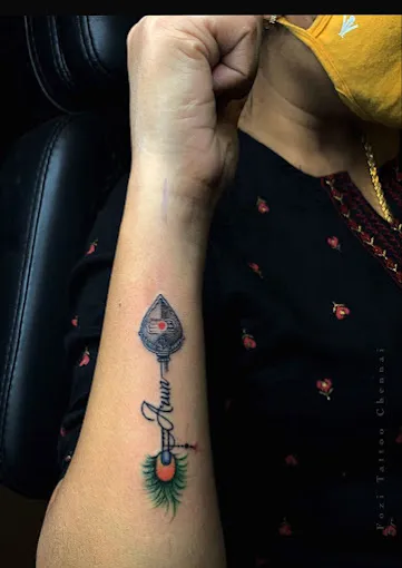Image of: Goodlook Saloon And Tatoos in Madurai