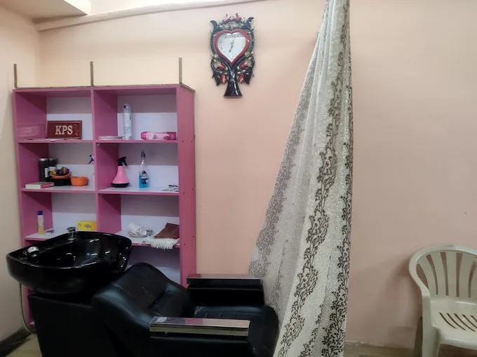 Image of: Harikas Beauty Parlour in Madurai 2