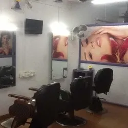 Image of: Harinees Beauty Parlour in Koodal Nagar