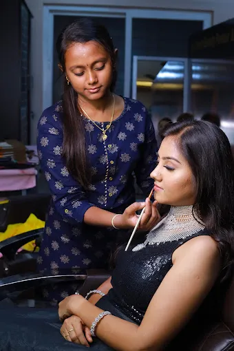 Image of: Lovely Ladies Beauty Parlour in Anna Nagar
