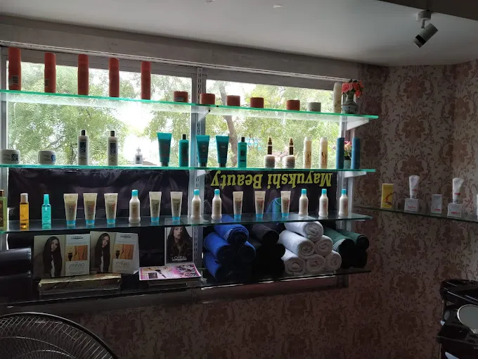 Image of: Mayukshi Beauty Parlour in Anna Nagar