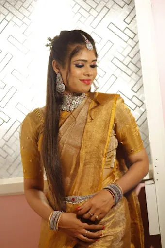 Image of: Milir Beauty Lounge in Kamarajar Salai