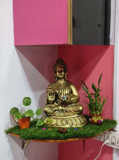 Image of: Mini Blutenblatt Ladies Parlour in Othakadai