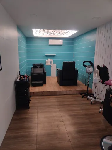 Image of: Minitrends Unisex Salonand Bridal Studio in Madurai