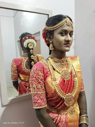 Image of: Nilas Beauty Care Center in Madurai