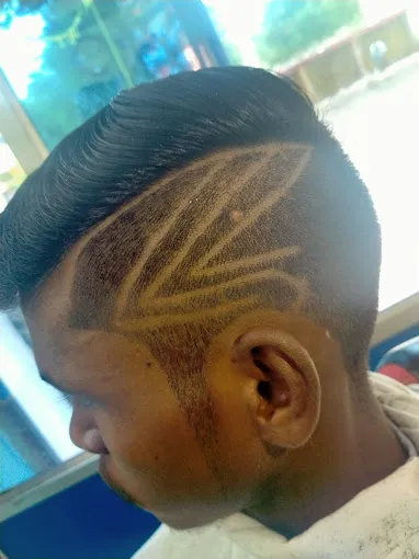 Image of: Pilot Hair Stylist in Karuppayurani 3