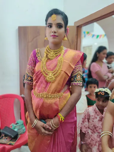 Image of: Priya Makeovers in Kamarajar Salai
