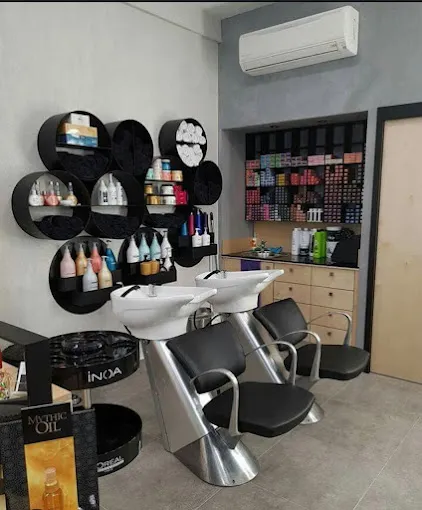 Image of: Richys Beauty Salon in Kk Nagar