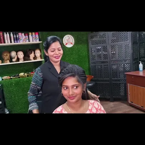 Image of: Royal Beauty Parlor And Training Centre in Kk Nagar 2