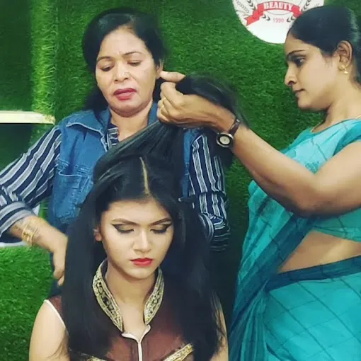 Image of: Royal Beauty Parlor And Training Centre in Kk Nagar 3