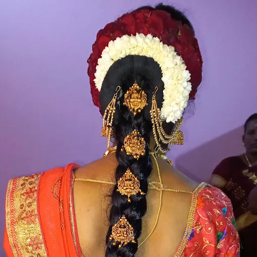 Image of: Sana Bridal Makeup Studio And Tattoos Academy in Madurai 6