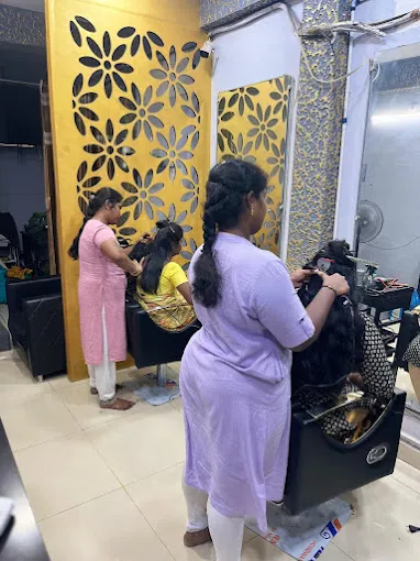 Image of: Shine Makeup Studio in Madurai