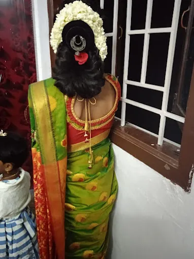 Image of: Sibha Sri Ladies Beauty Parlour in Madurai