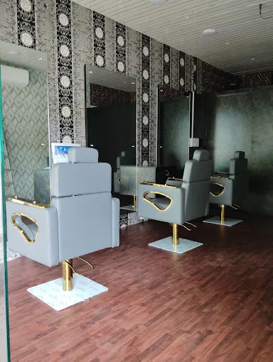 Image of: Singapore Beauty Parlour And Hair Designer in Madurai 3